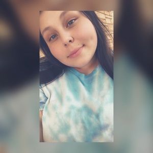 Meet your Posher, Gloria